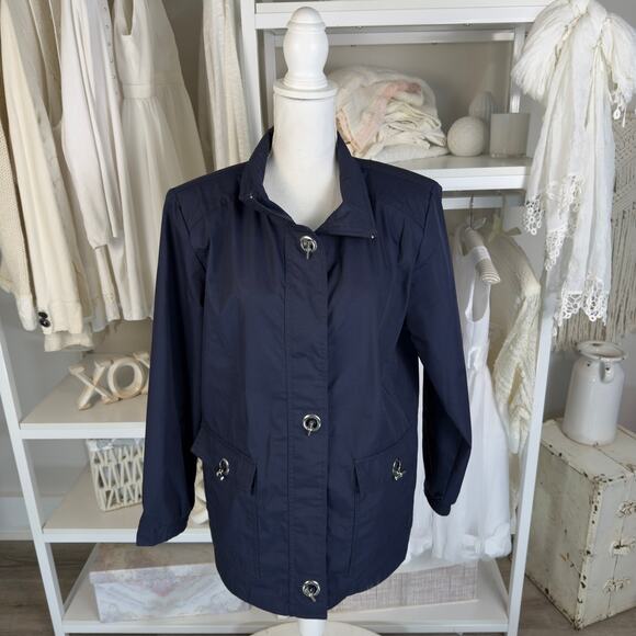 Mackintosh New England navy blue sz. Medium, demure feminine light jacket #3750 - Picture 3 of 9